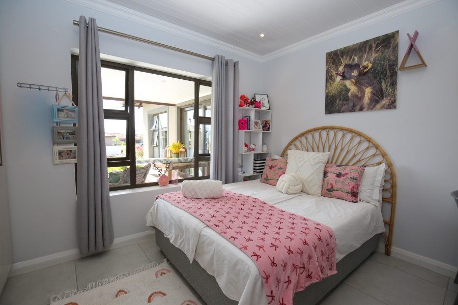 3 Bedroom Property for Sale in The Hill Western Cape